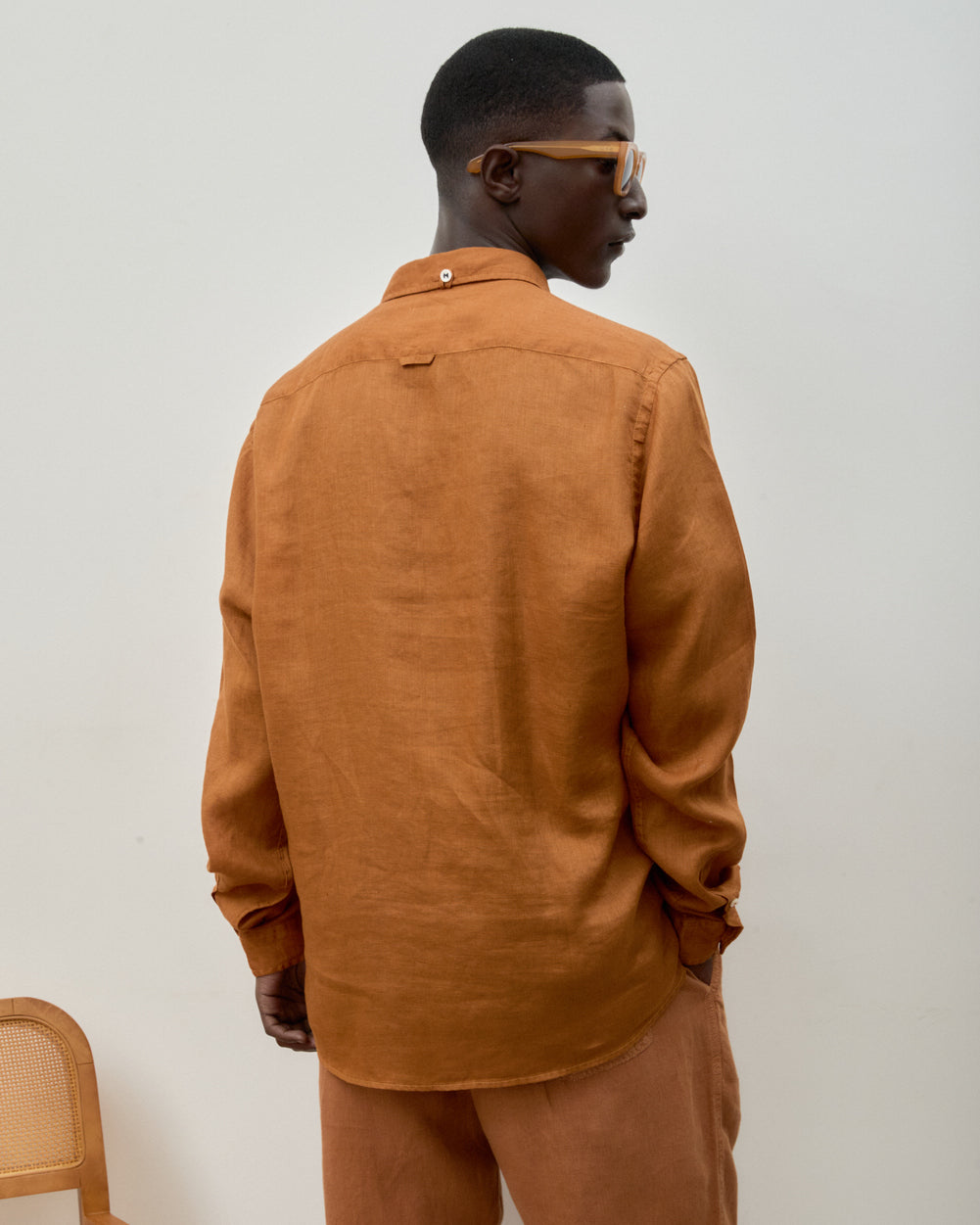 Camisa Puro Linho Stone Wash Brown Manga Longa