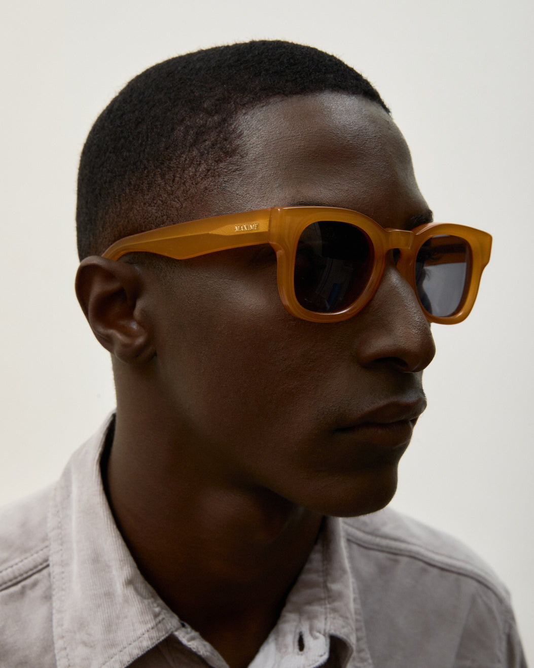 Óculos L'optique 2.0 Blond c/ Lente Cinza